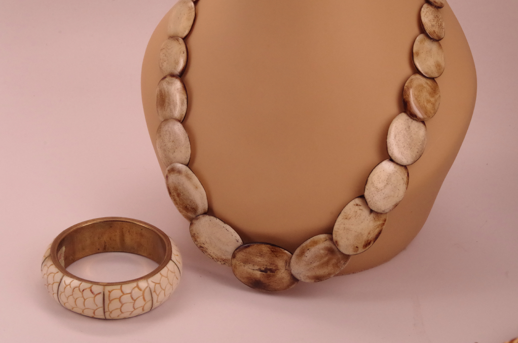Polished Wood Bead Necklace with Coordinating Inlay Bracelet