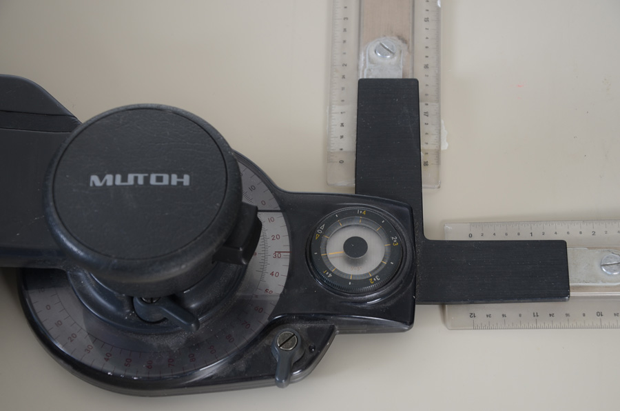 Muton Drafting Table