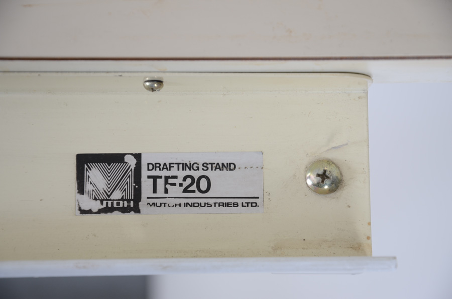 Muton Drafting Table