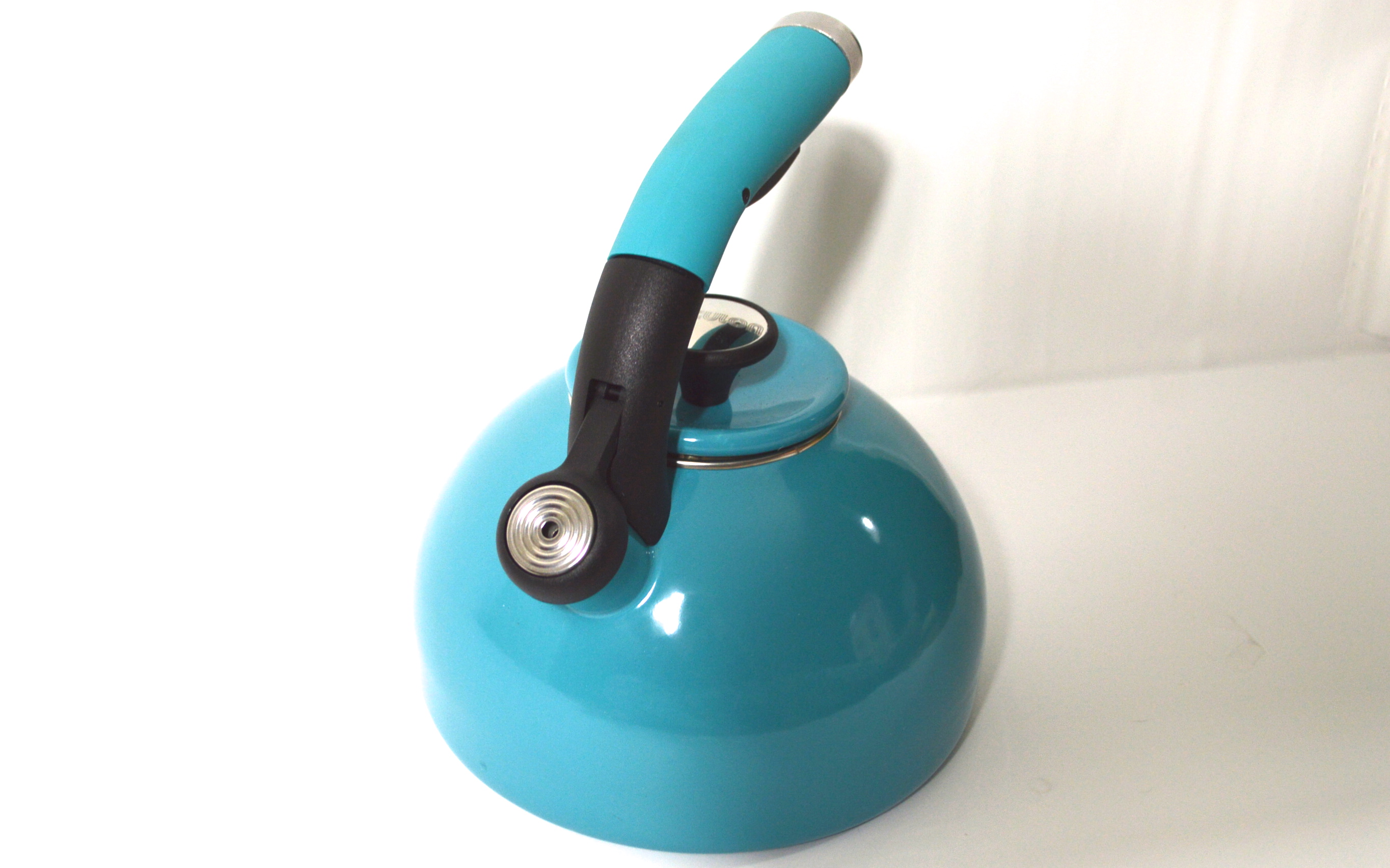 Circulon Two Quart Whistling Tea Kettle