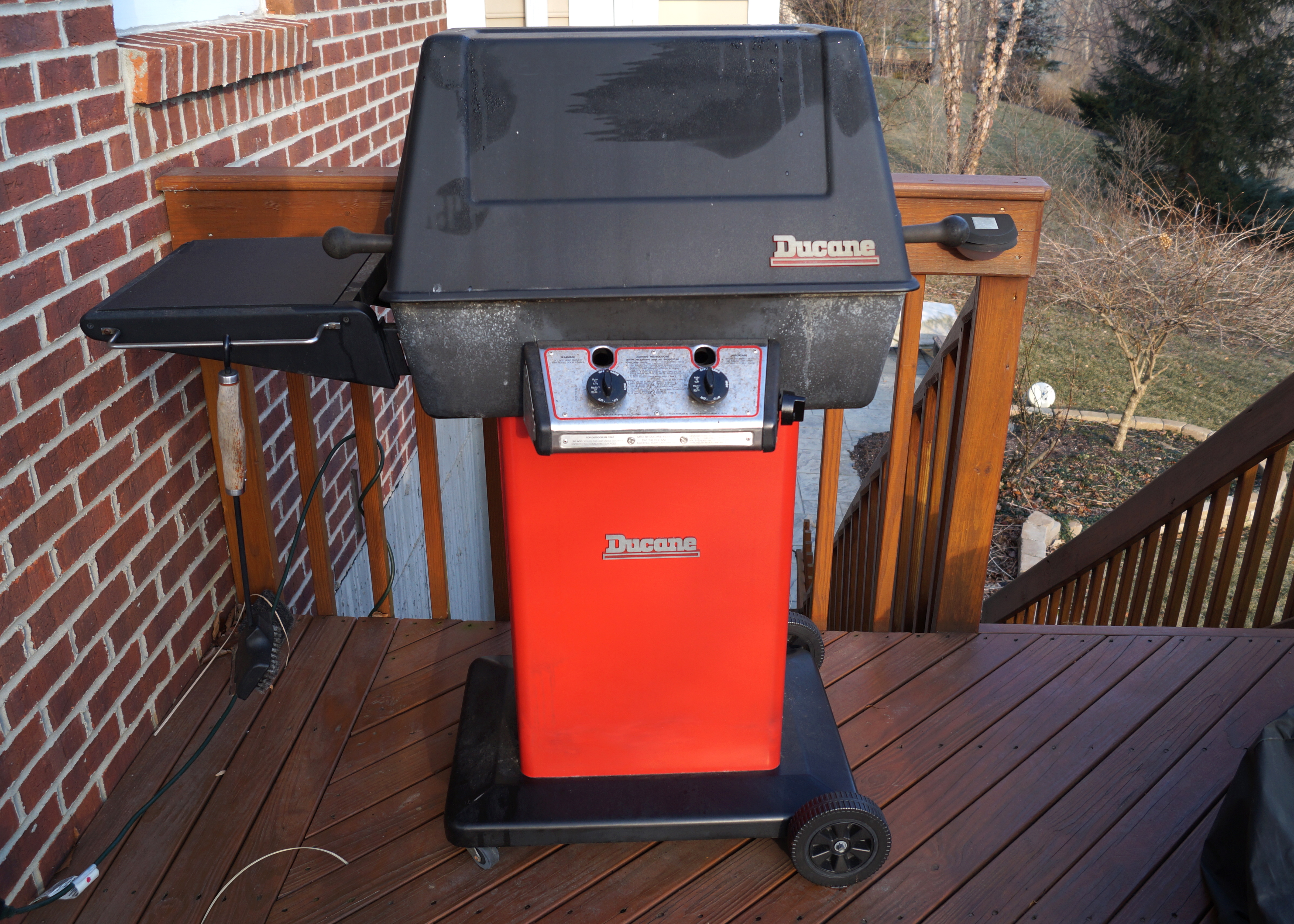 Ducane 1504 Red Cart Propane Grill