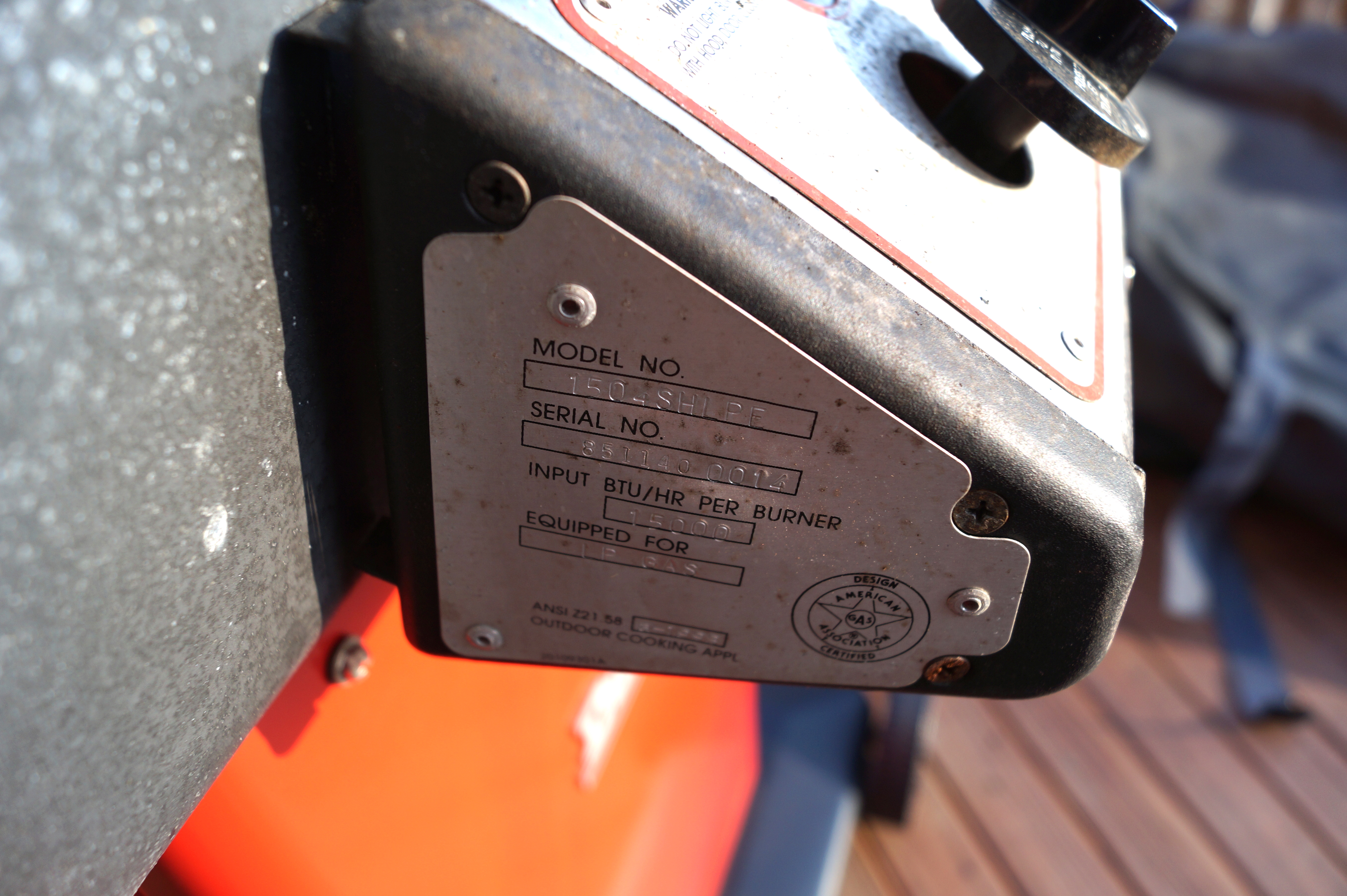 Ducane 1504 Red Cart Propane Grill