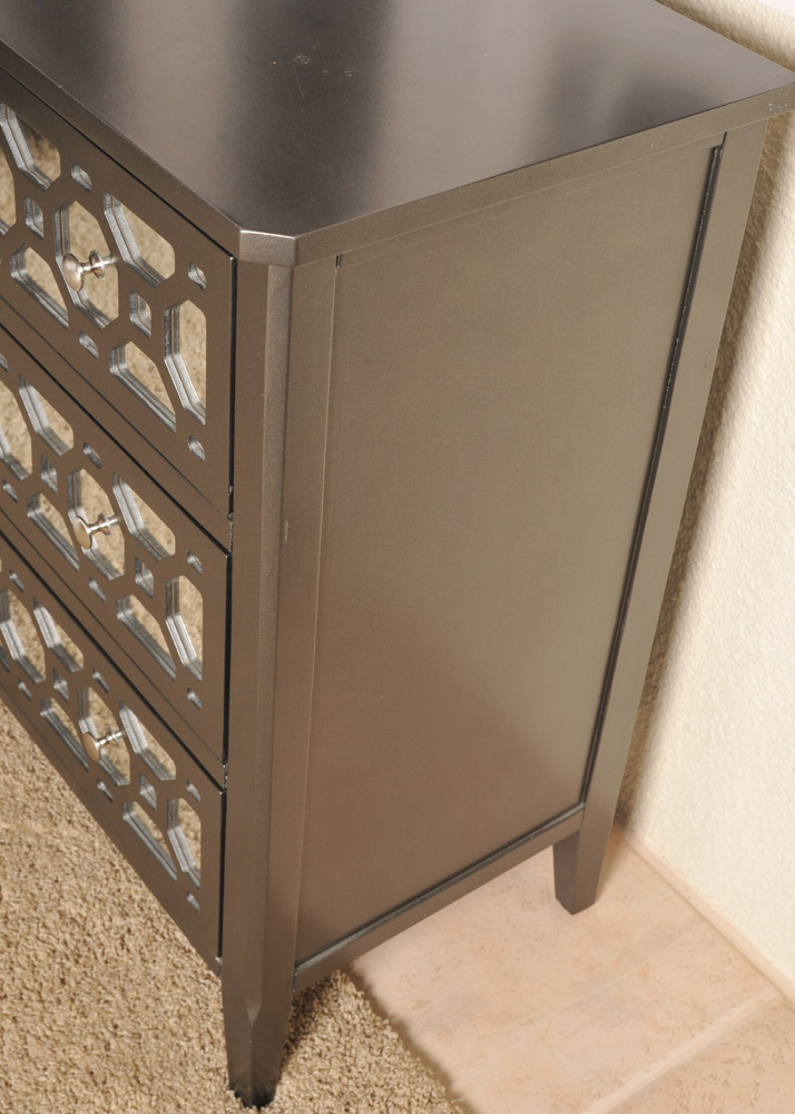 Modern Dresser with Mirrored Drawers