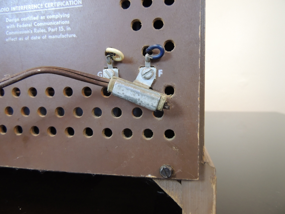 1950s Zenith Model K731 Long Distance Radio