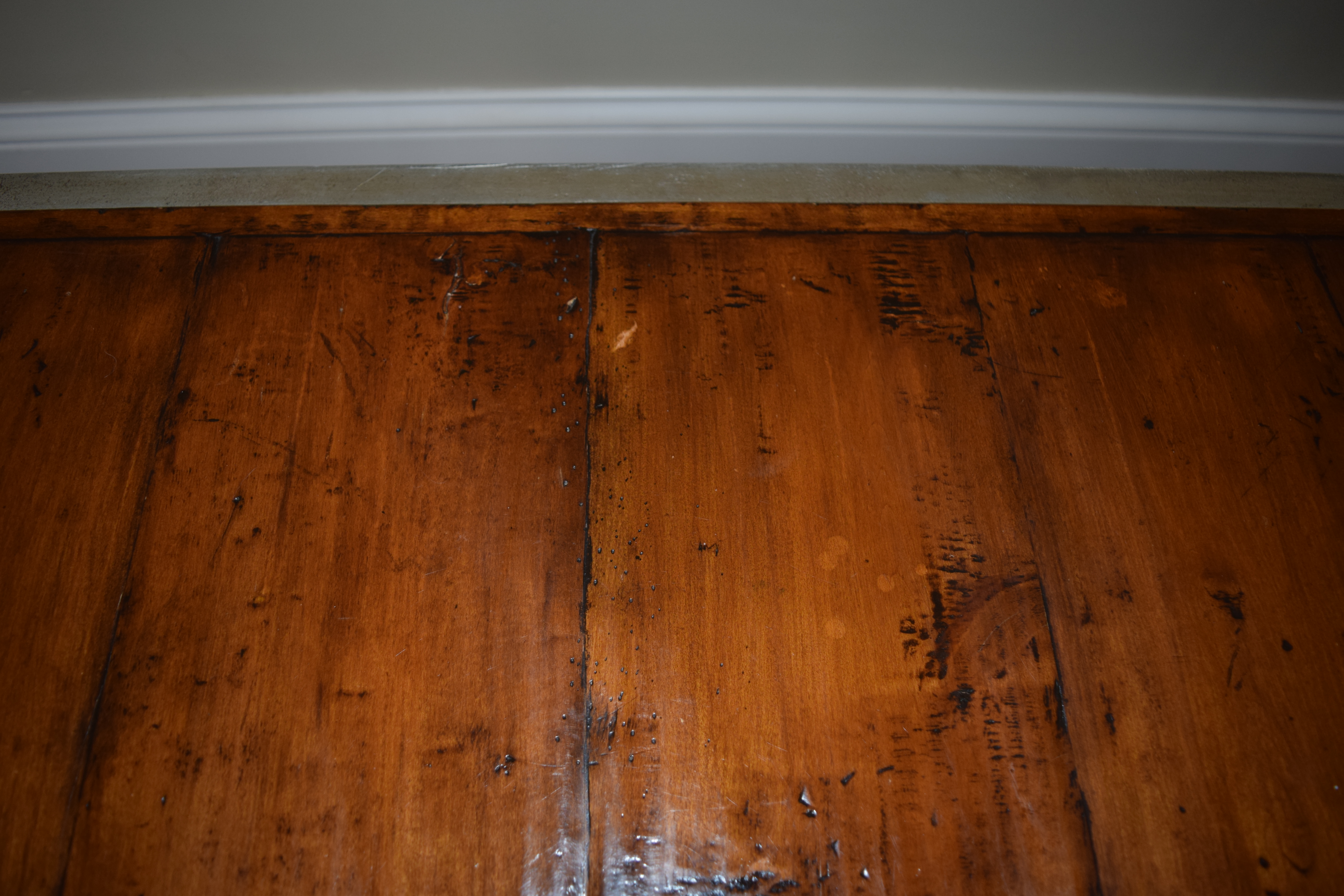 Henredon Faubourg Solid Wood Cocktail Table