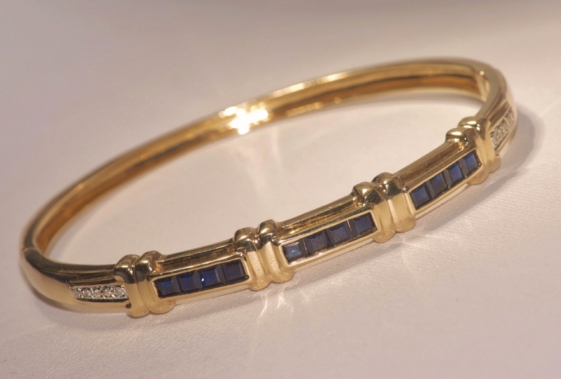 14K Yellow Gold Diamond and Sapphire Bangle Bracelet