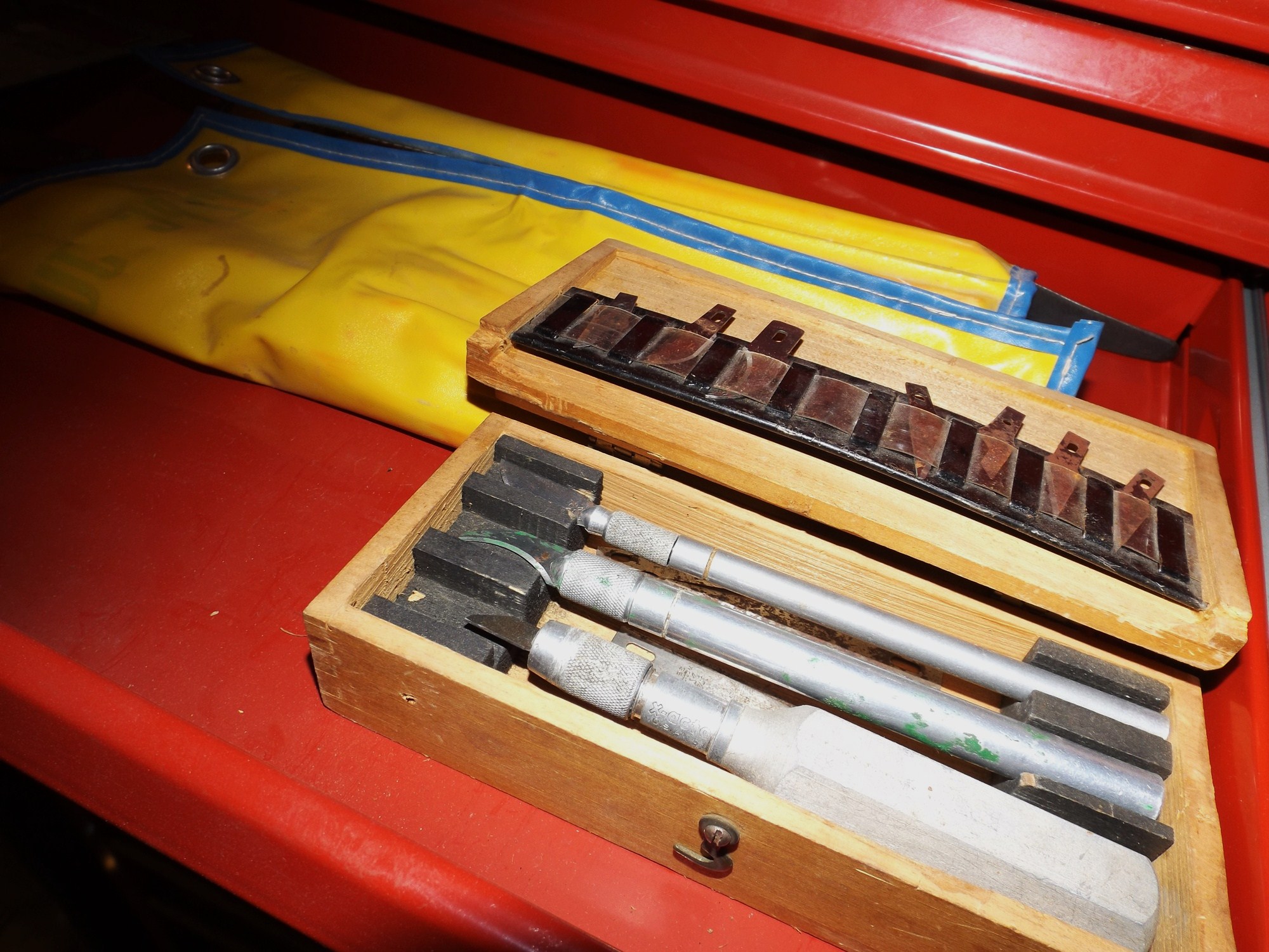 Craftsman 9-Drawer Rolling Tool Cabinet/Upper Tool Box + Tools