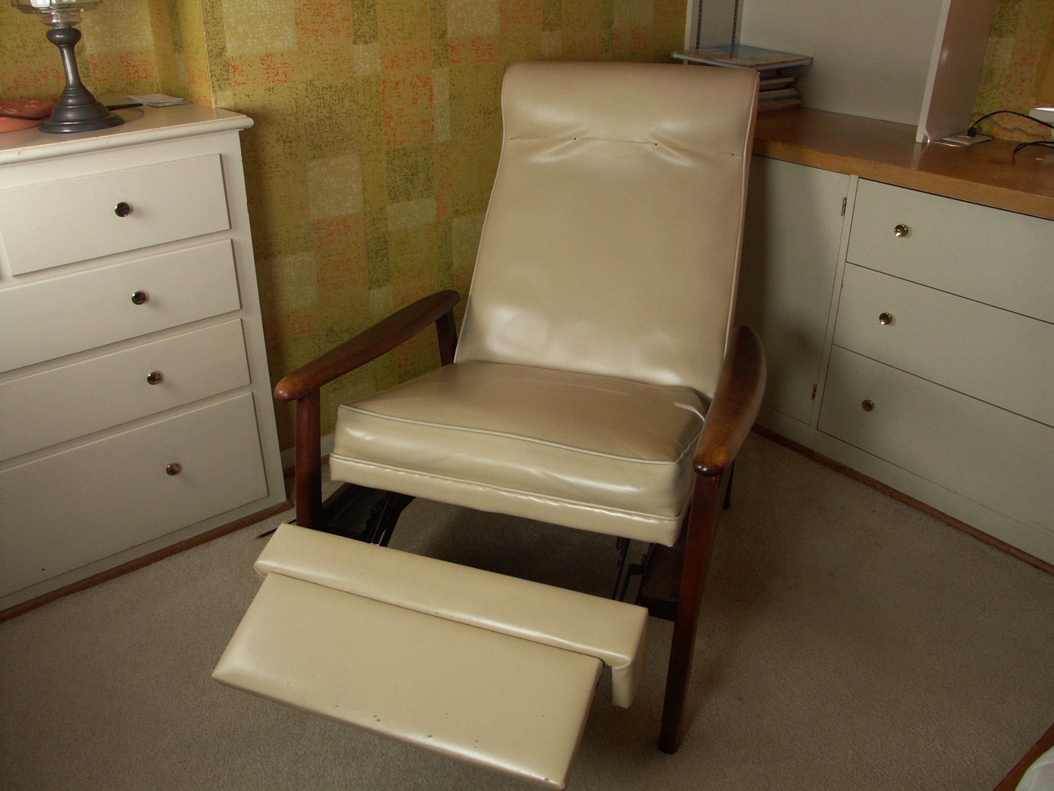 Mid-Century Modern Selig Reclining Chair