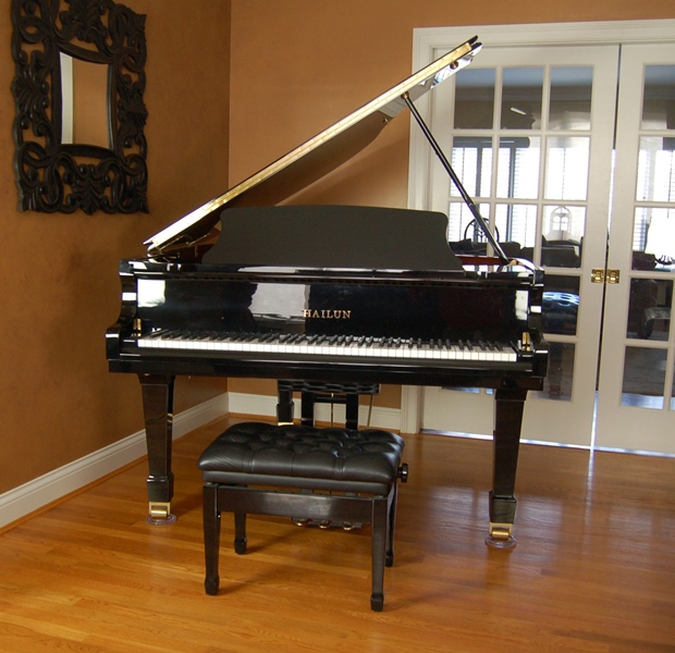Hailun Ebony Grand Piano (HG178) and Tufted Bench