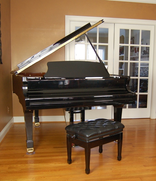 Hailun Ebony Grand Piano (HG178) and Tufted Bench