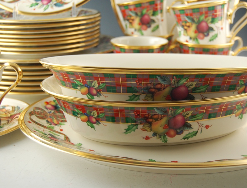 Lenox "Holiday Tartan" Fine China Set of Eight