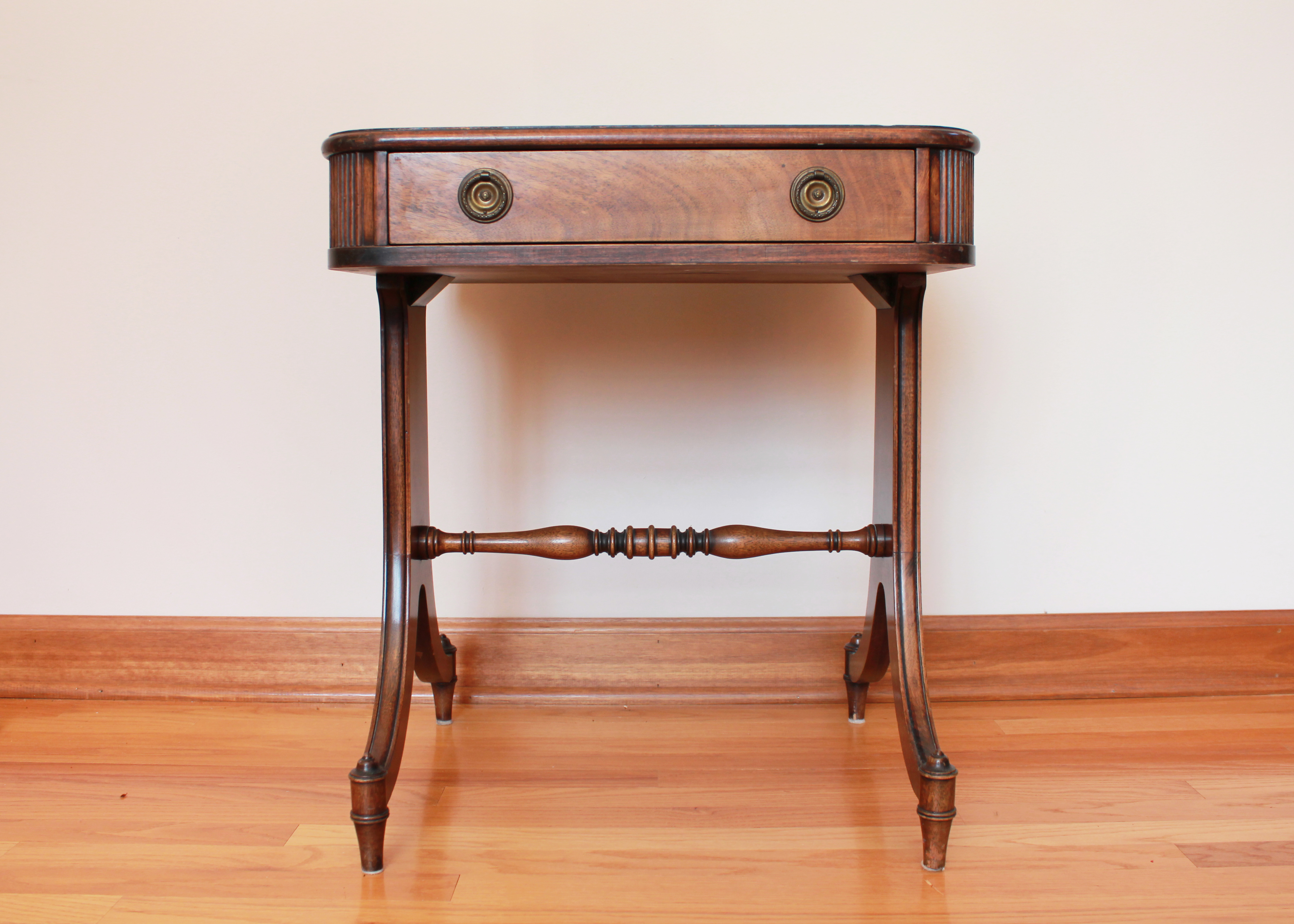 Vintage Heritage Henredon Side Table