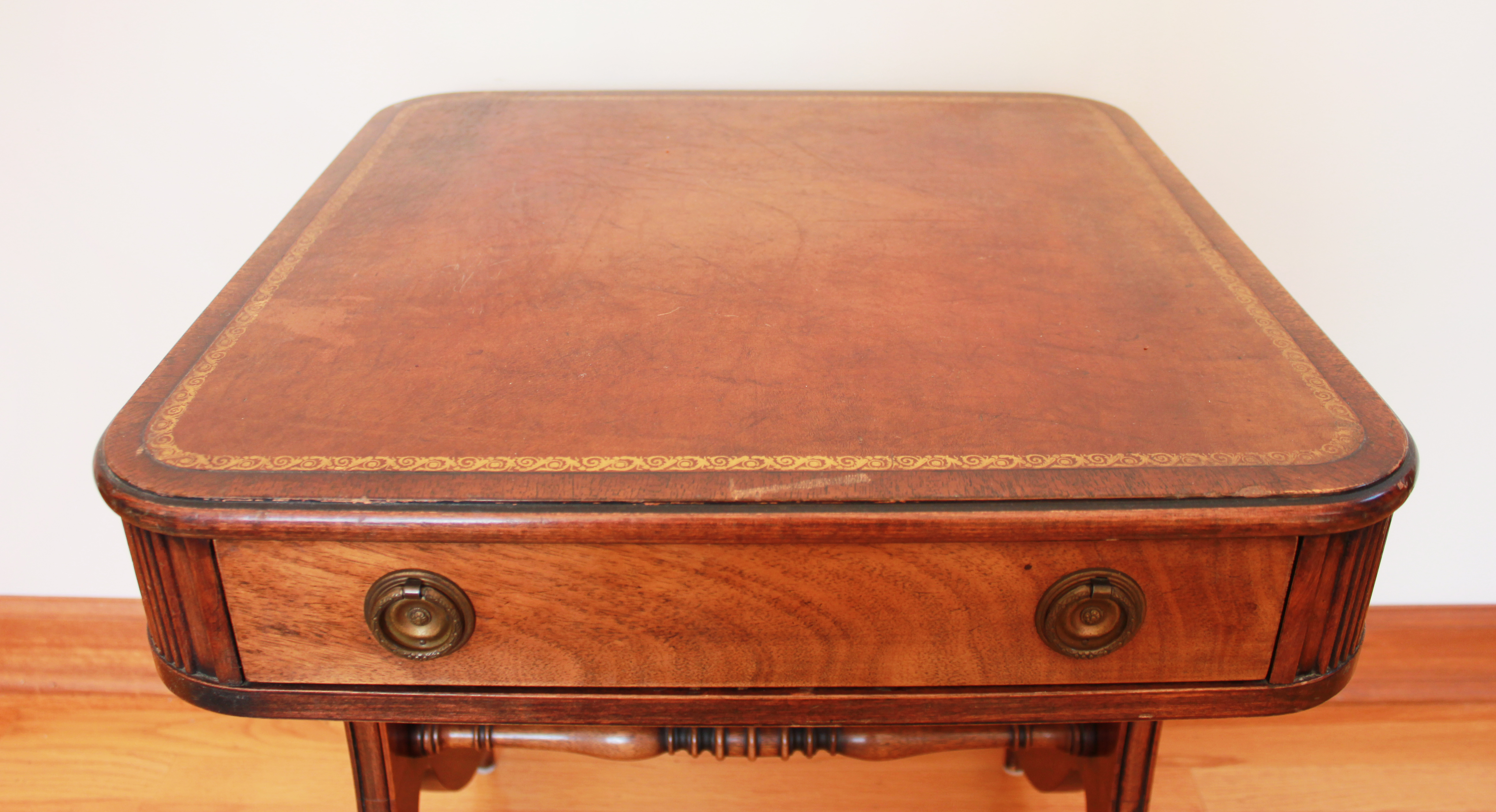 Vintage Heritage Henredon Side Table