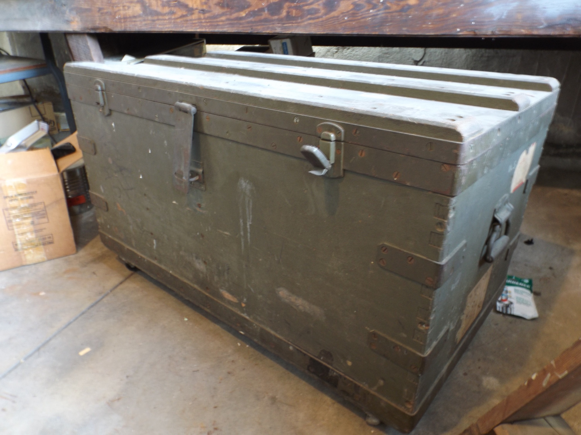 WWII  US Army Signal Corps Wooden Chest