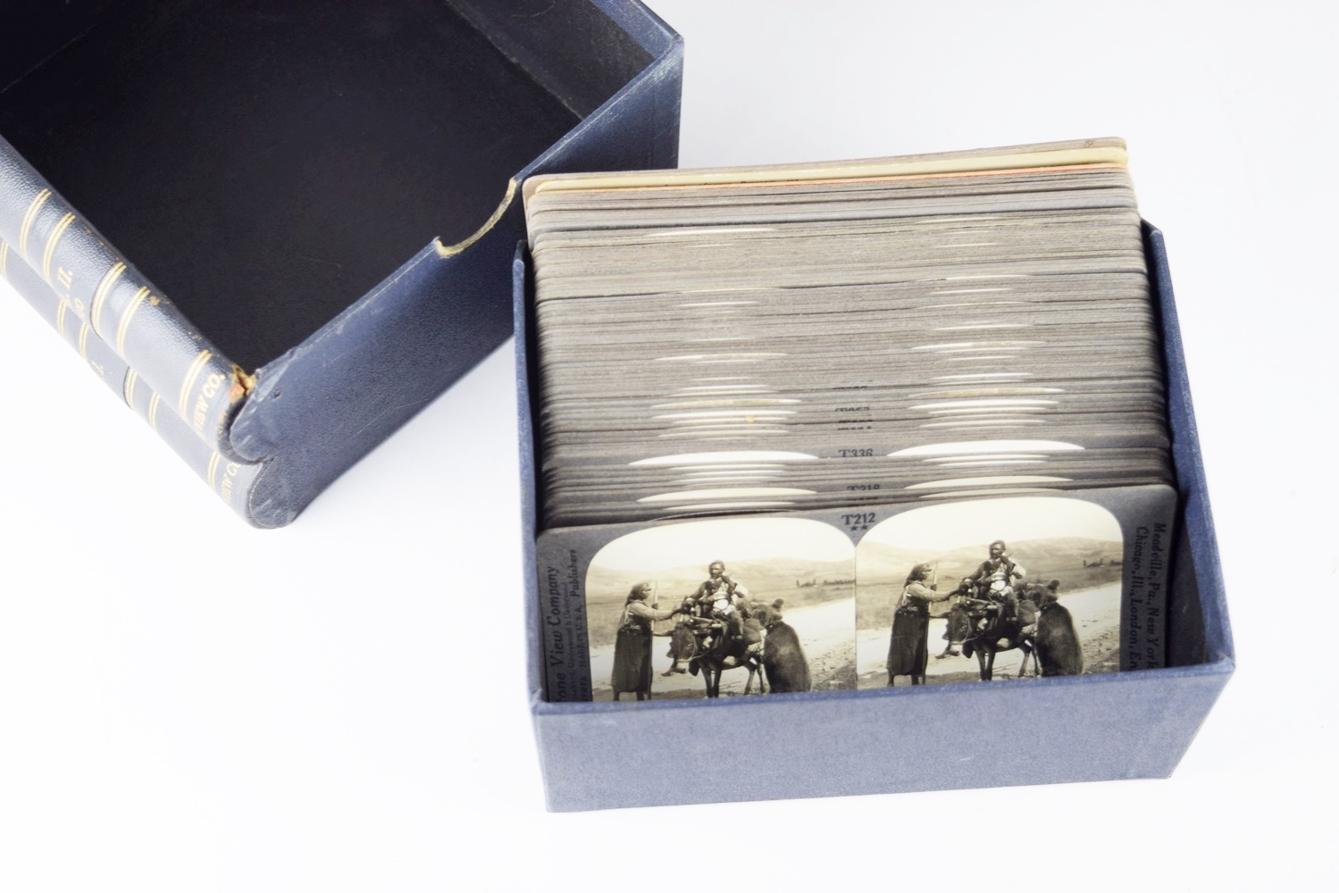 "Keystone View Company Stereoscope and Cards, Circa 1930