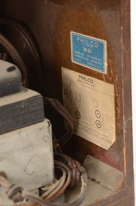 Philco 39-25 Tabletop Radio