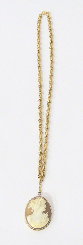 Vintage Cameo Necklace
