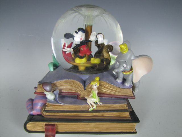 Disney Cinderella Castle Tiffany Style Lamp and Accents