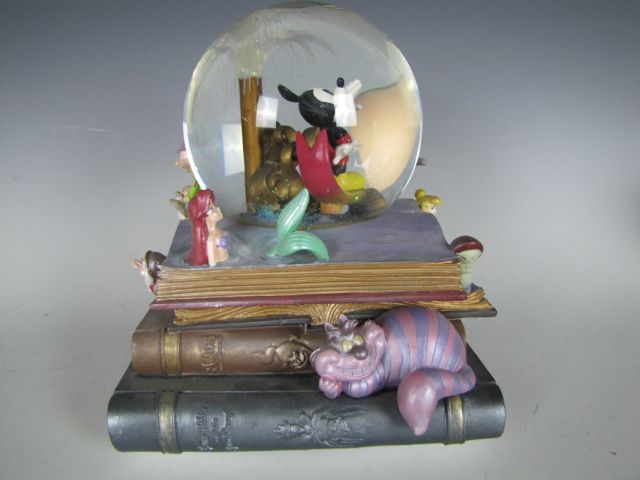 Disney Cinderella Castle Tiffany Style Lamp and Accents