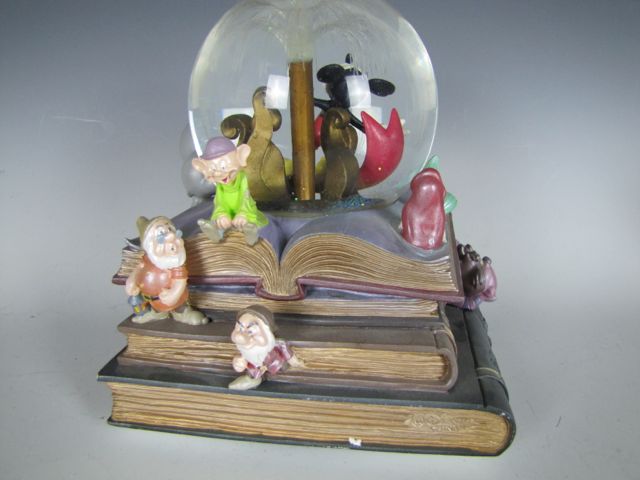 Disney Cinderella Castle Tiffany Style Lamp and Accents