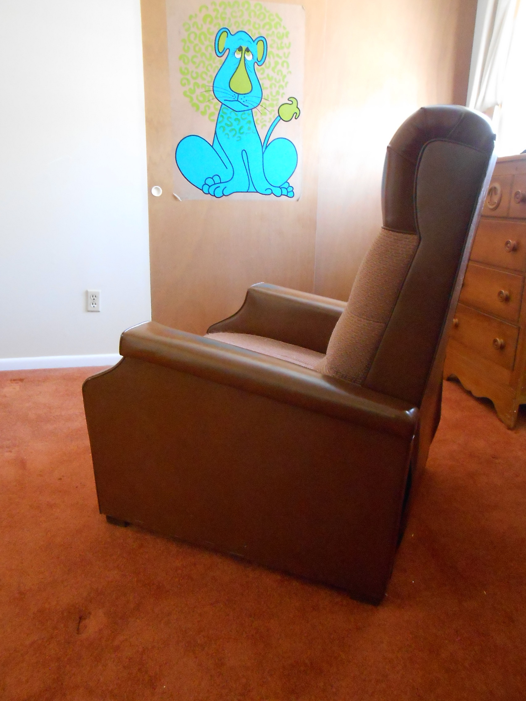 Vintage Brown Vinyl Recliner