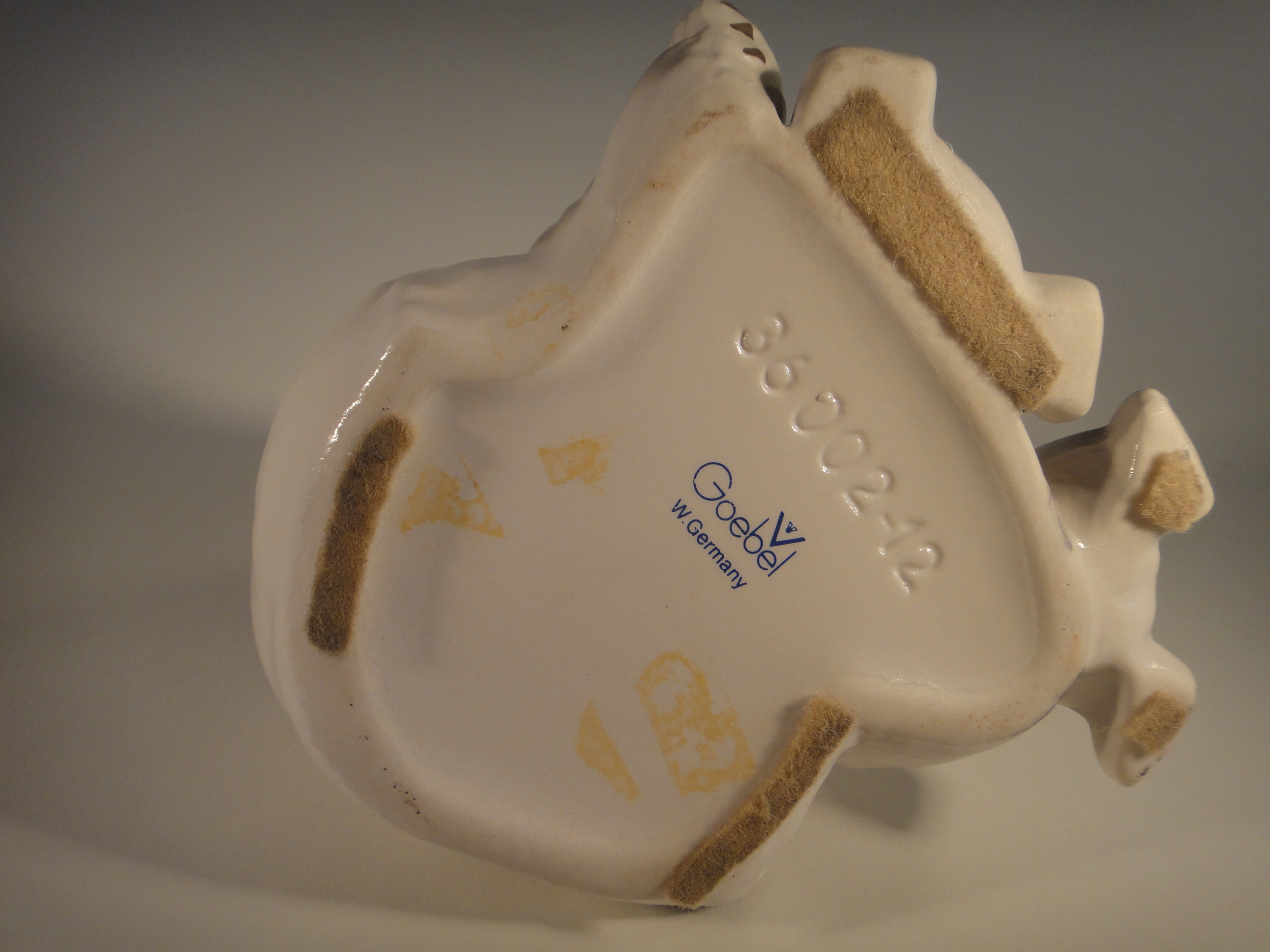 Vintage Goebel Polar Bear Mother and Cubs