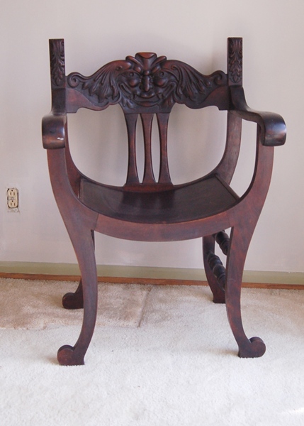Mahogany North Wind Throne Chair
