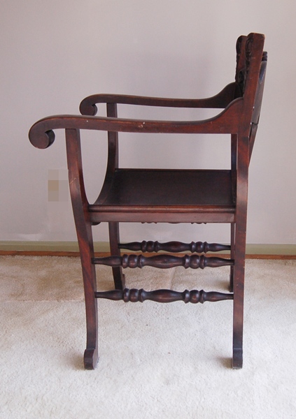 Mahogany North Wind Throne Chair
