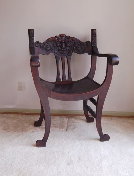 Mahogany North Wind Throne Chair