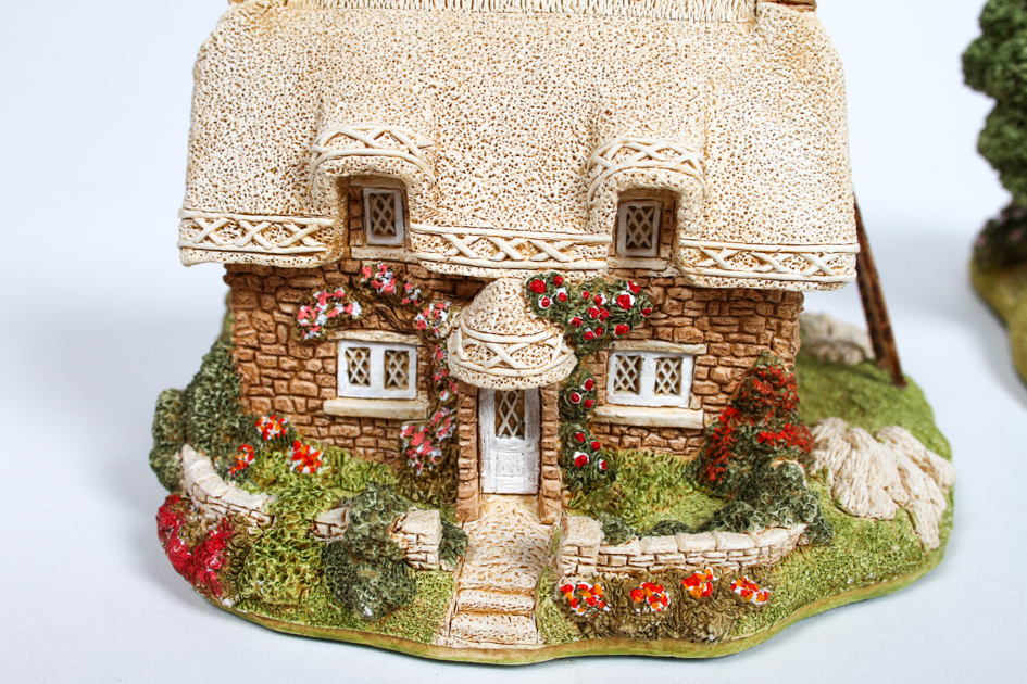 Lilliput Lane Collection