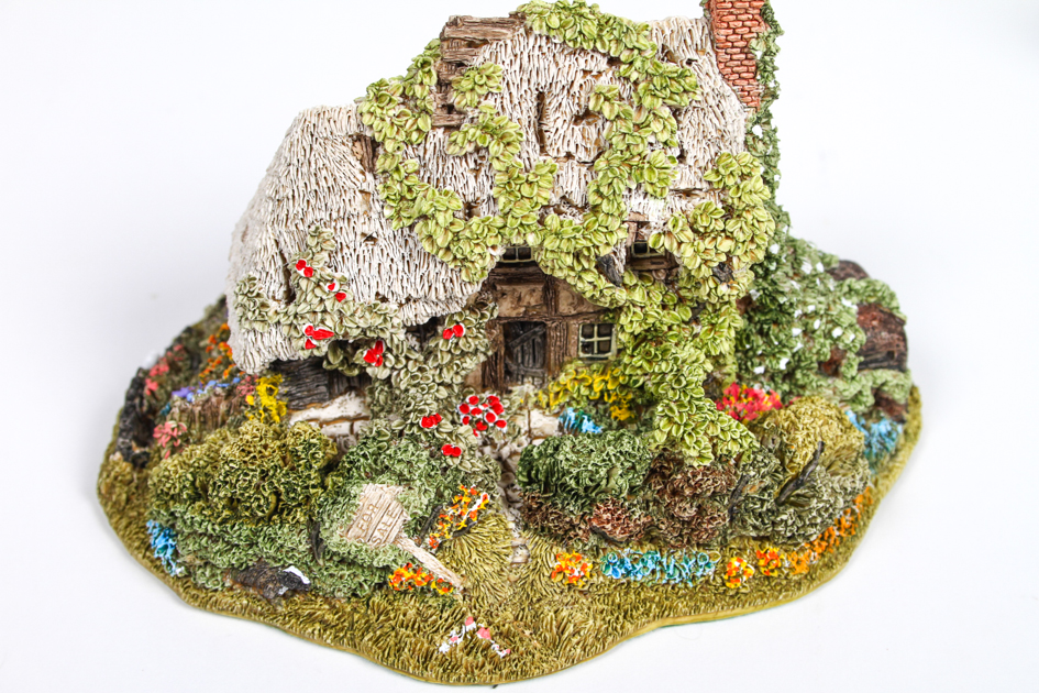 Lilliput Lane Collection
