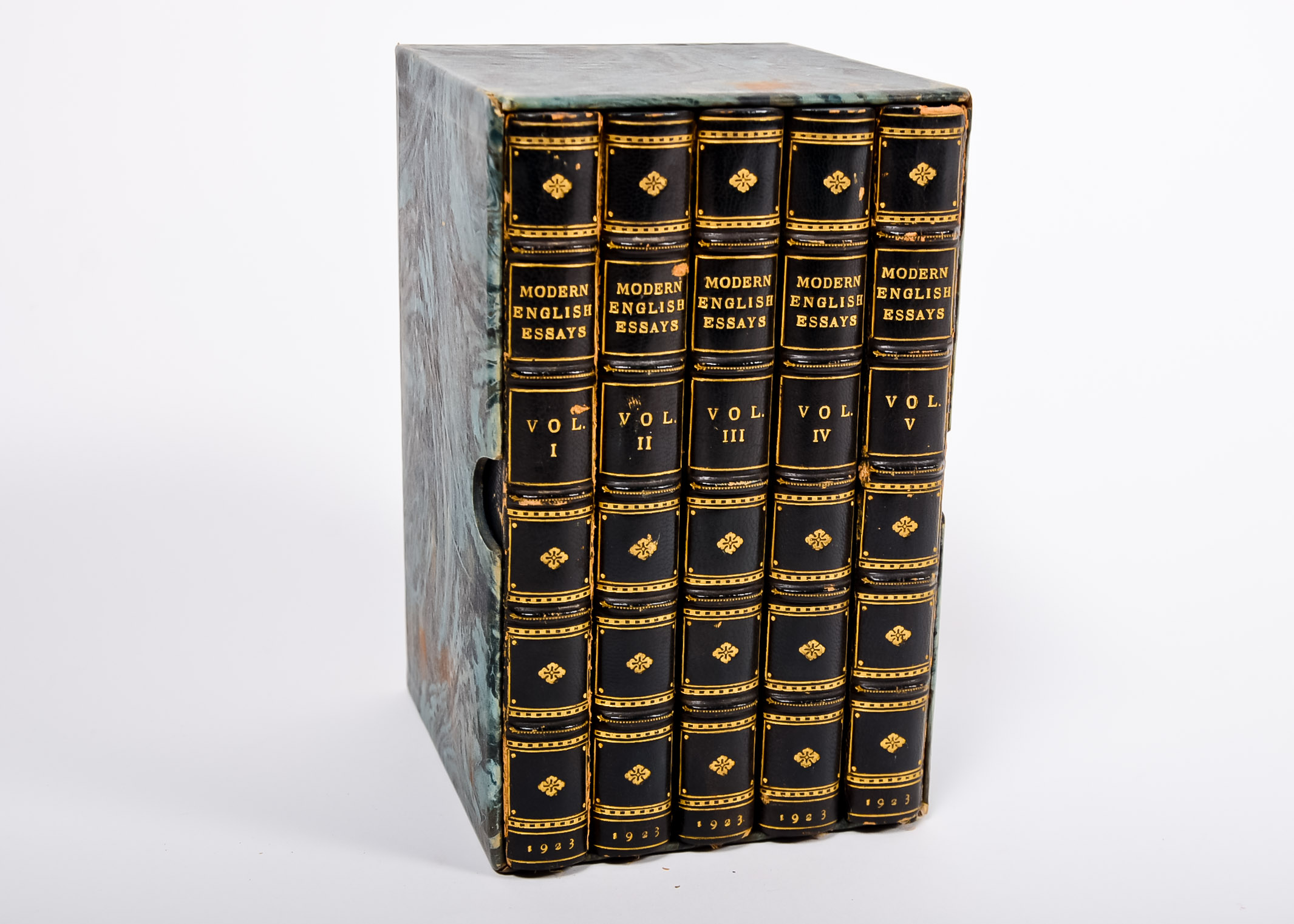 Modern English Essays Five Volume Set