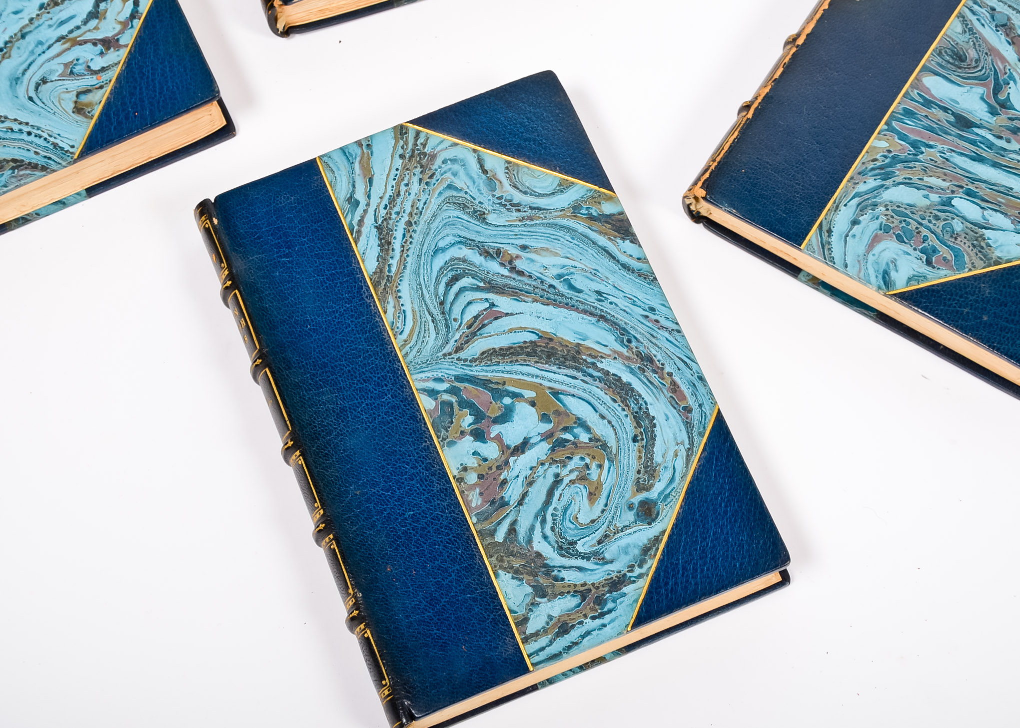 Modern English Essays Five Volume Set