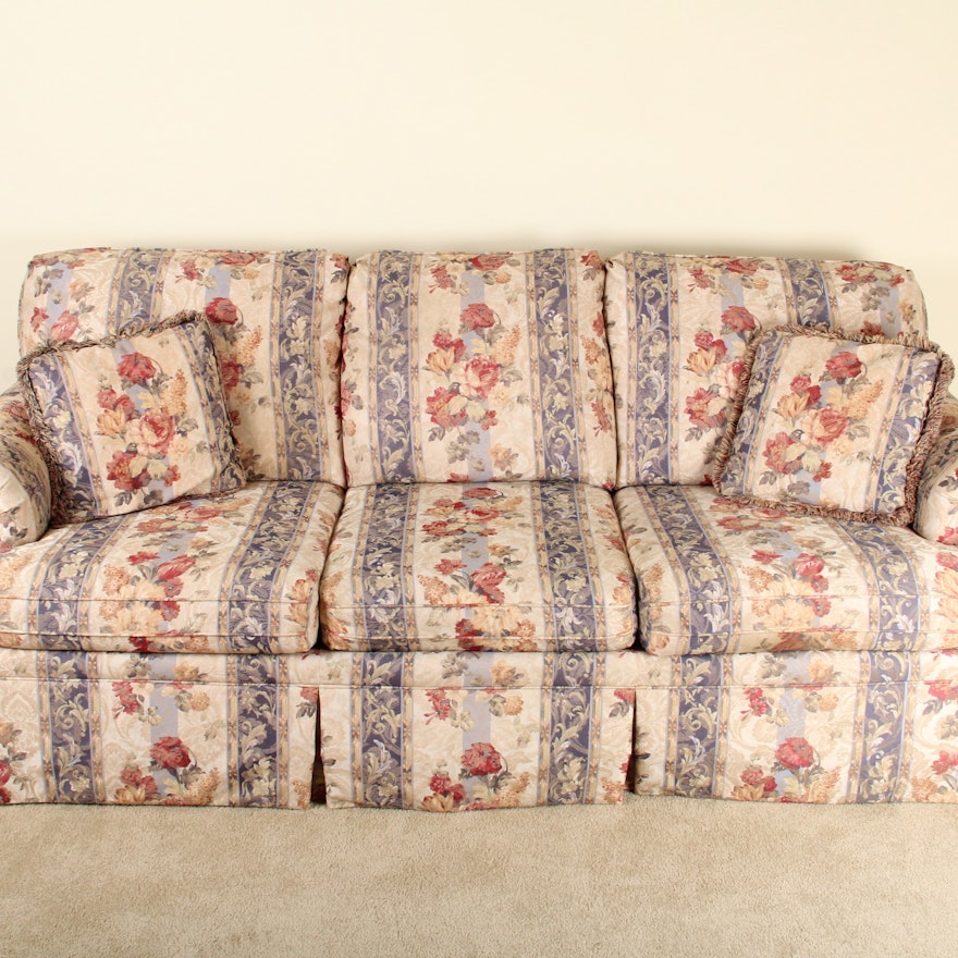 Traditional Style Floral Patterned Sofa