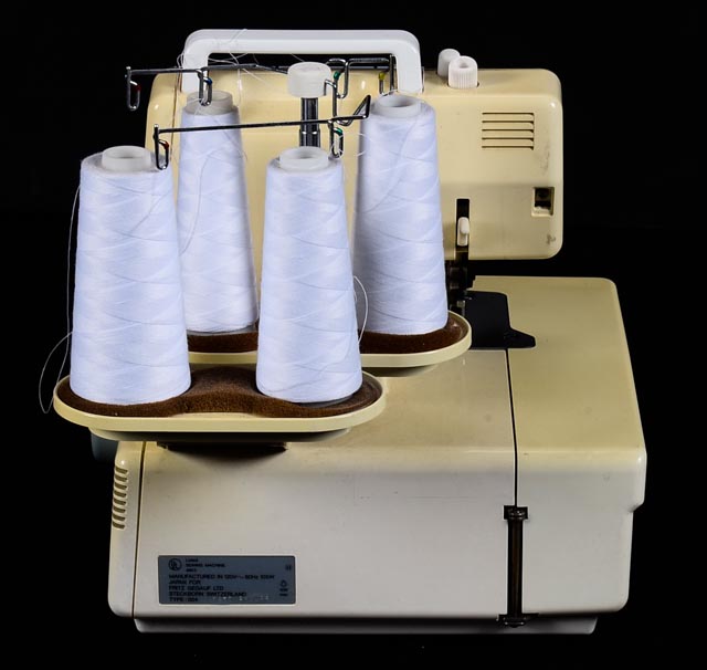 Bernette Bernina Funlock 004 Serger Machine and Accessories