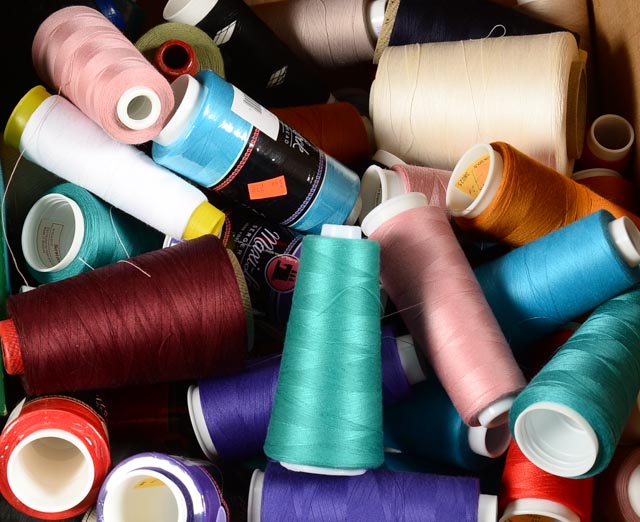 Bernette Bernina Funlock 004 Serger Machine and Accessories