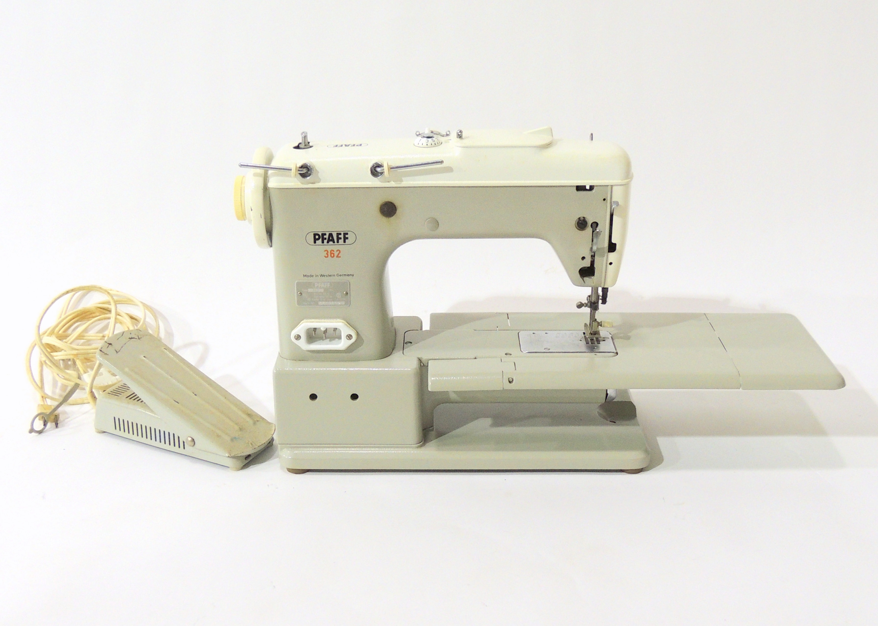 Pfaff 362 Stopomatic Embroidery Sewing Machine