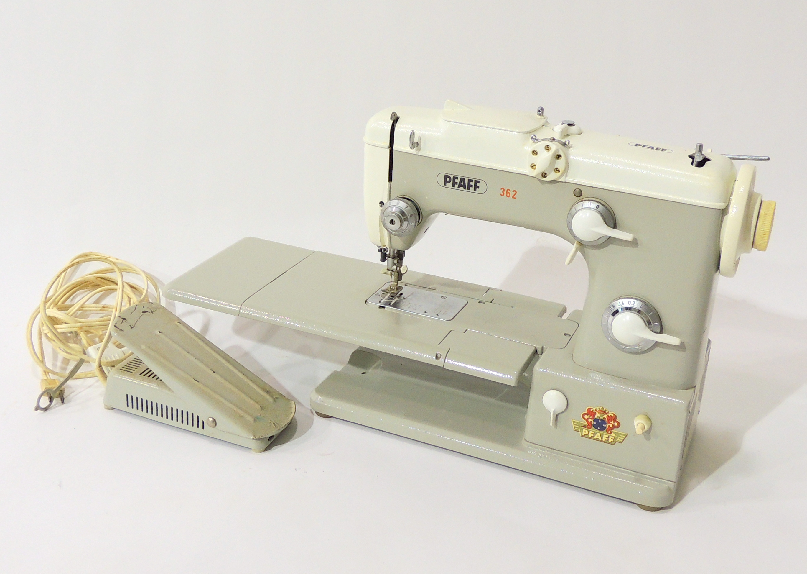 Pfaff 362 Stopomatic Embroidery Sewing Machine