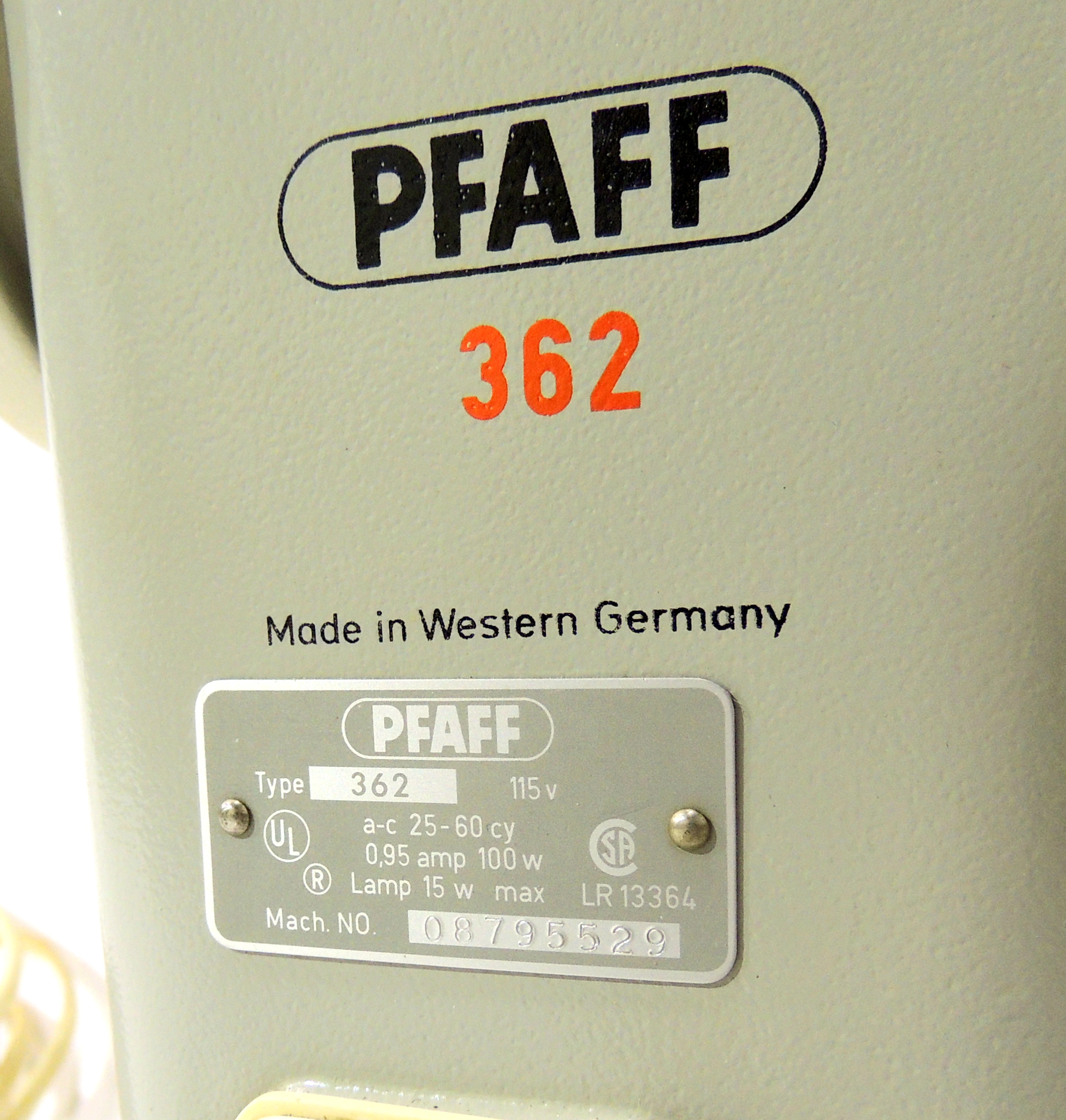 Pfaff 362 Stopomatic Embroidery Sewing Machine