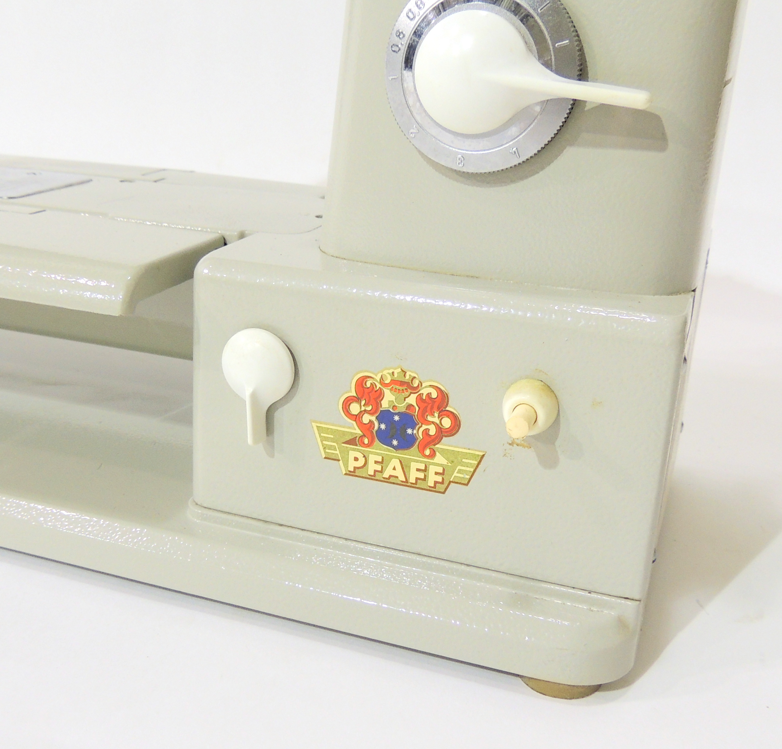 Pfaff 362 Stopomatic Embroidery Sewing Machine