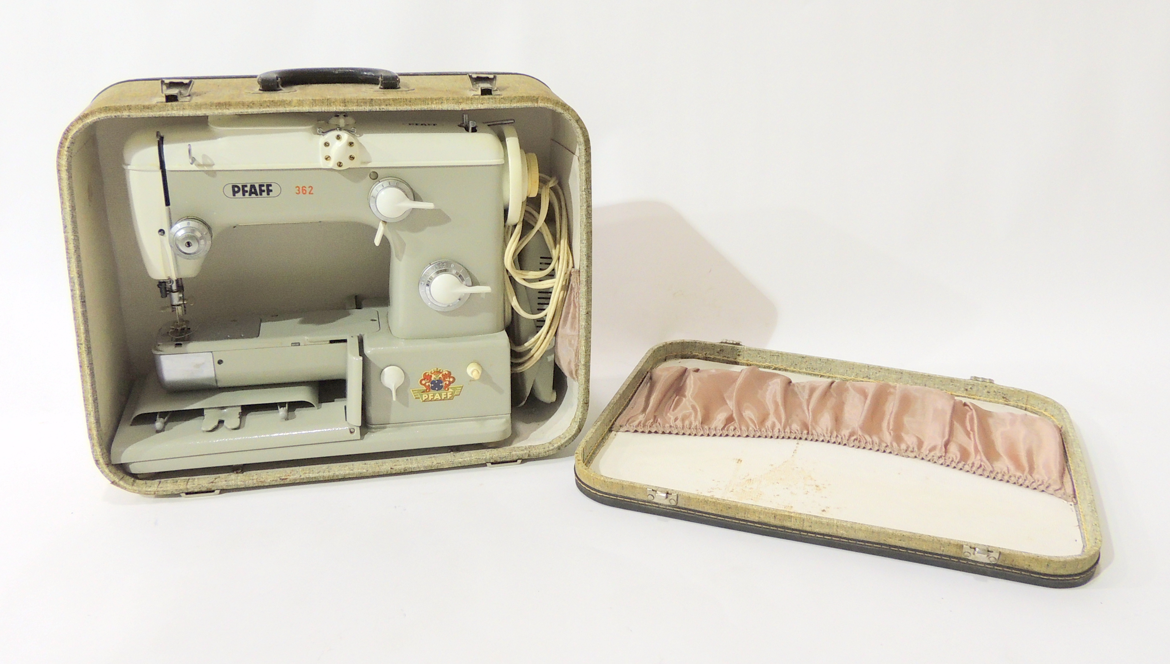 Pfaff 362 Stopomatic Embroidery Sewing Machine