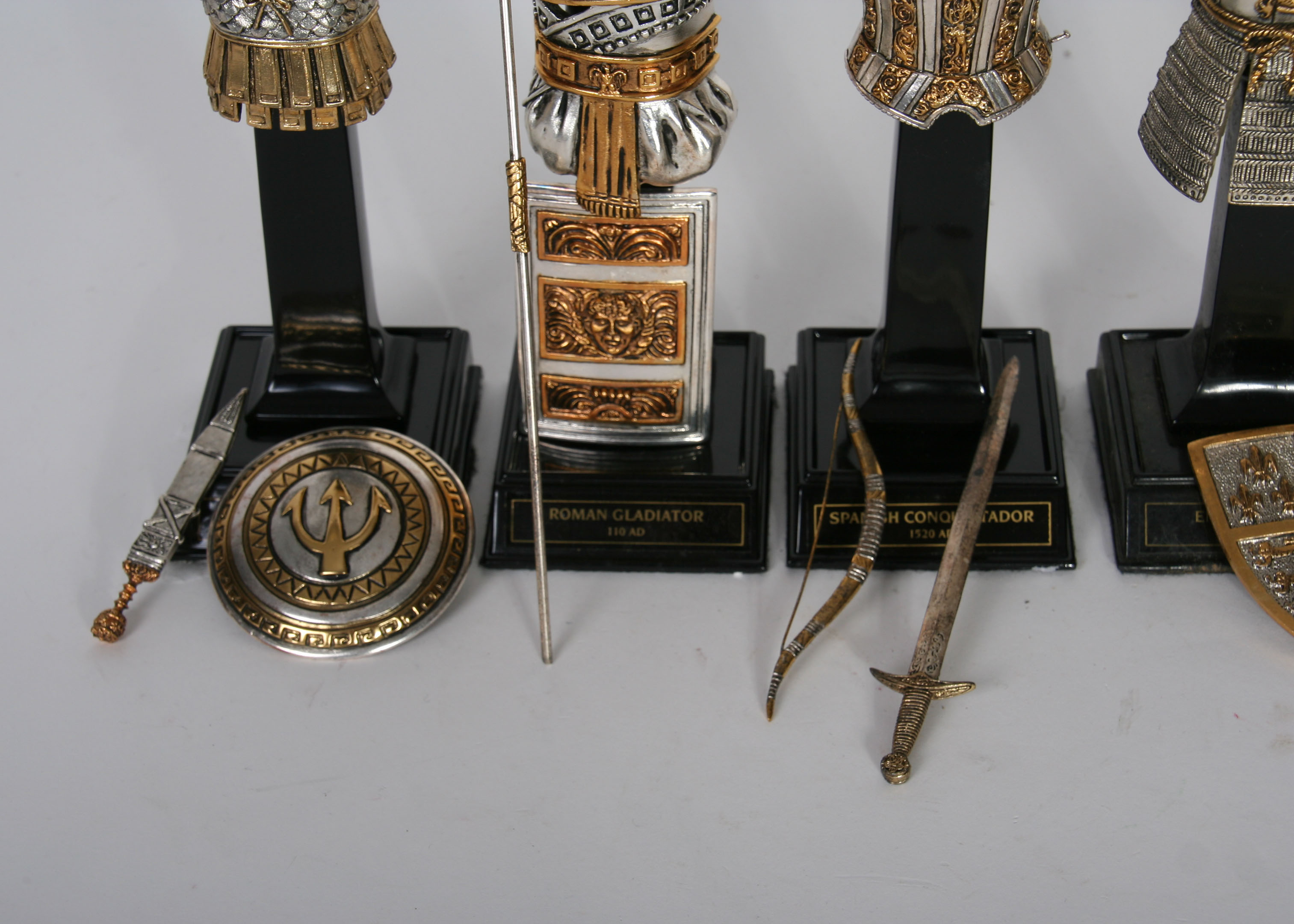 Franklin Mint "Mini Armor Knights" Set