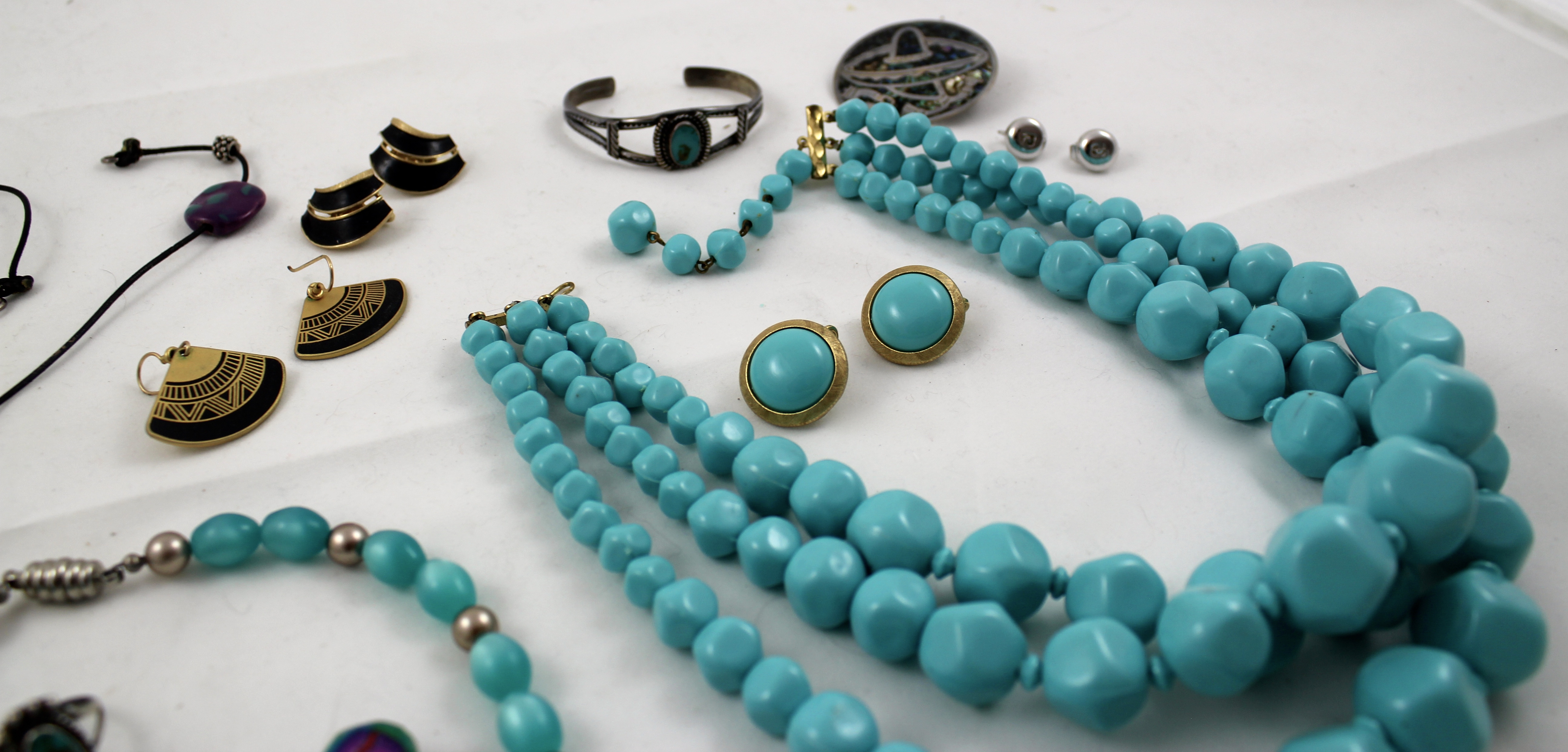 Women's Southwest Style Jewelry and Sterling Silver Brooch