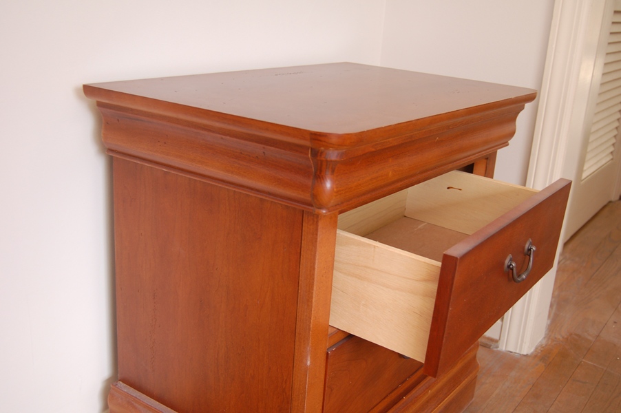 Bassett Furniture Light Cherry Nightstand