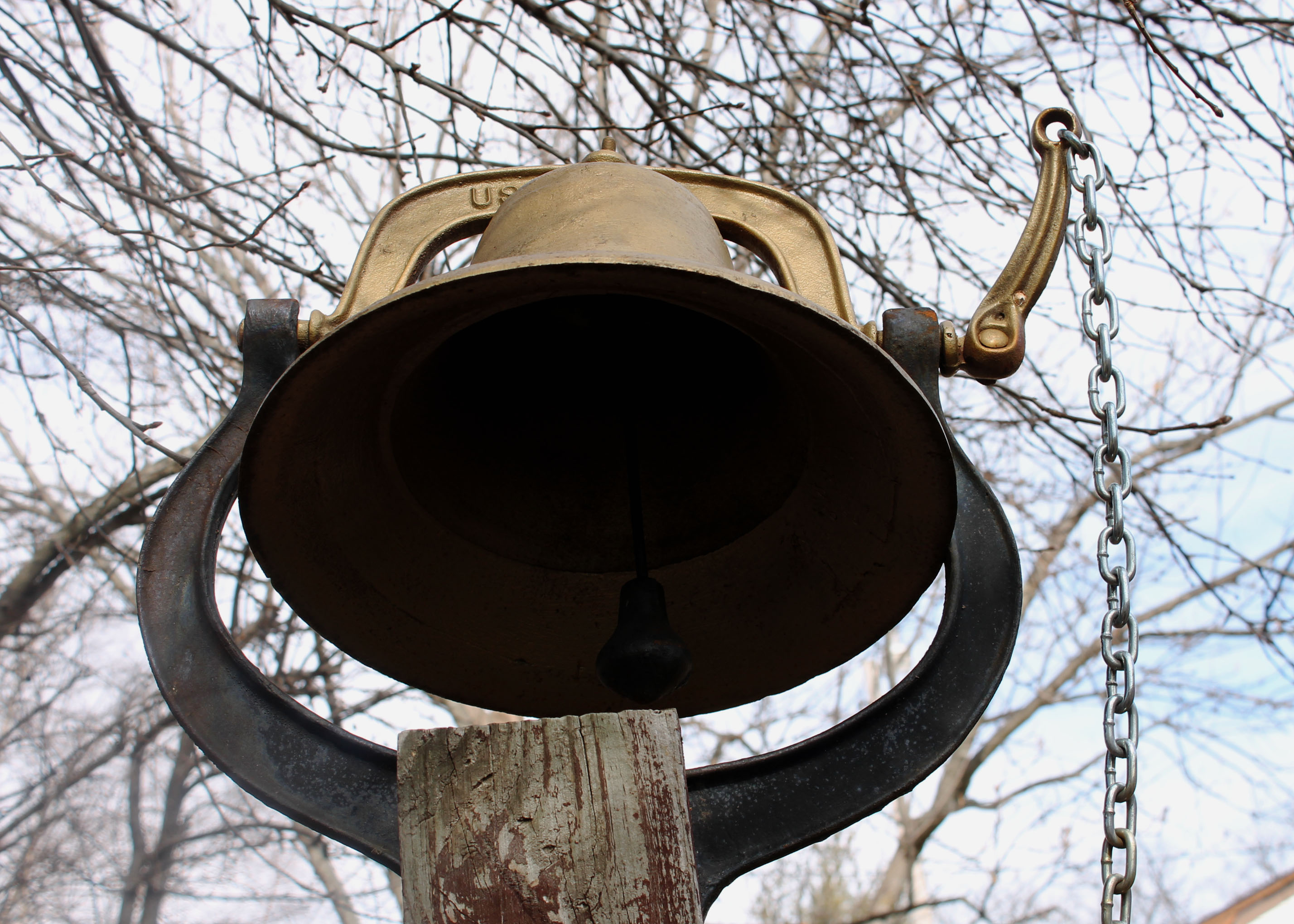 Vintage Iron Farm Bell with Yoke and Cradle "Crystal Metal 2"
