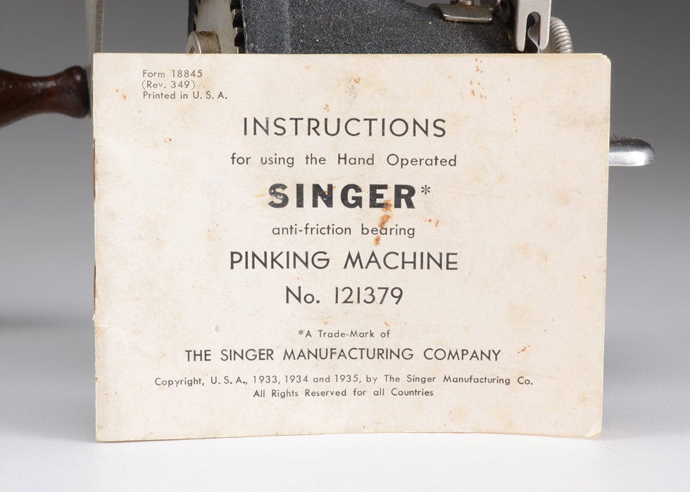 Singer Ball Bearing Hand Operated Pinker EBTH