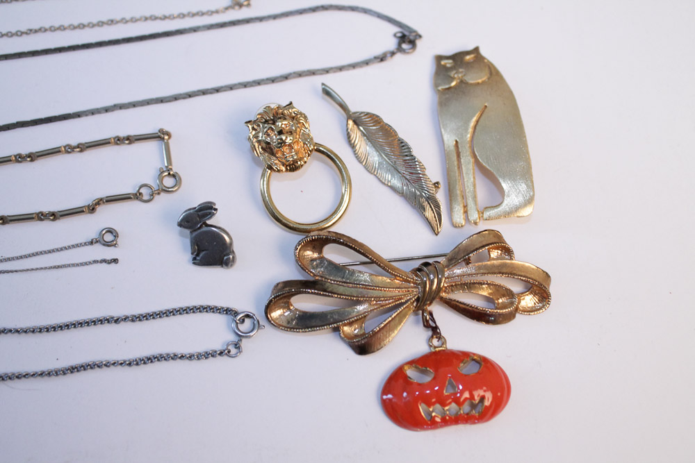 Ladies Jewelry Assortment