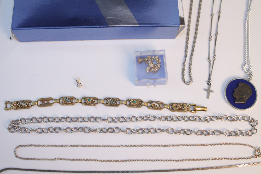 Ladies Jewelry Assortment