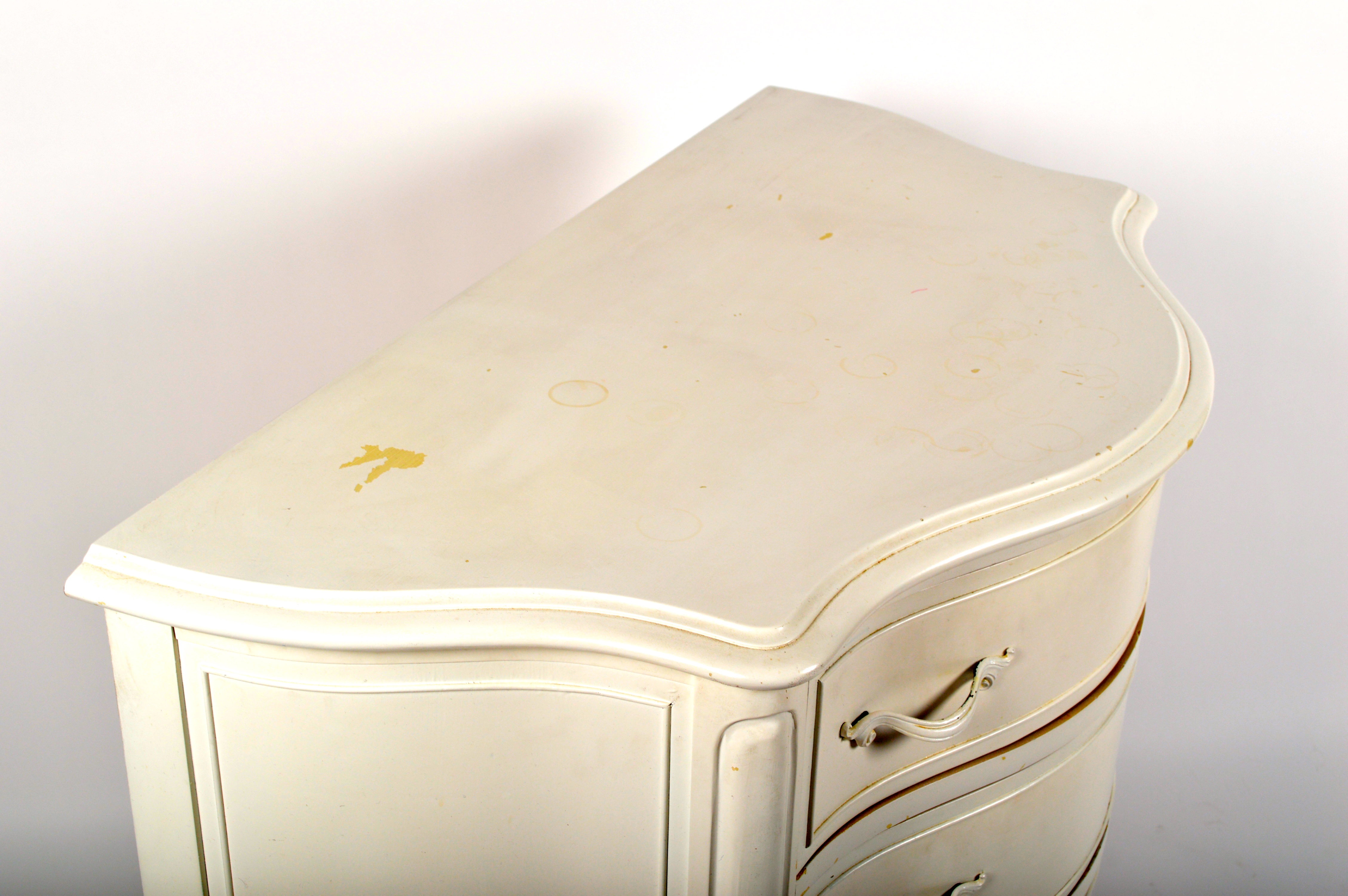 Vintage Drexel French Provincial Dresser