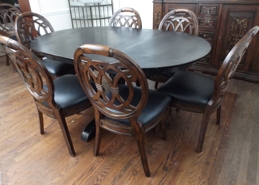 Contemporary Pedestal Table and Chairs
